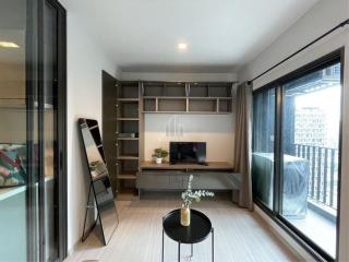 Life Asoke Rama 9 Studio For Rent