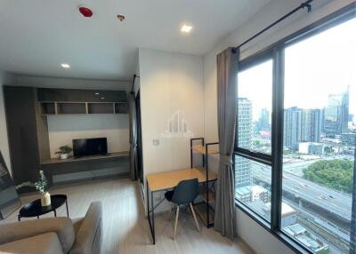 Life Asoke Rama 9 Studio For Rent