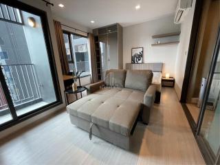 Life Asoke Rama 9 Studio For Rent