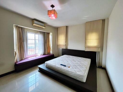 Sirisa Village House for Rent in South Pattaya