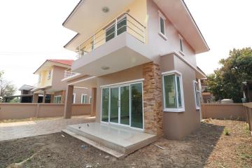 A Cute 3 Brm, 2 Bath, 2 Level Home For Sale In Nong Kom Ko, Nong Khai, Thailand