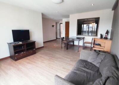 2 Bedroom Phloenchit For Rent