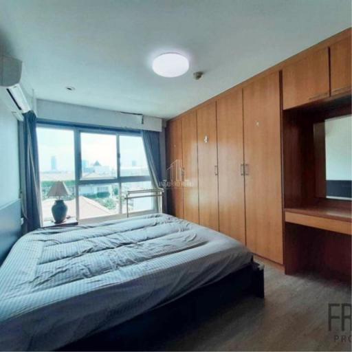 2 Bedroom Phloenchit For Rent