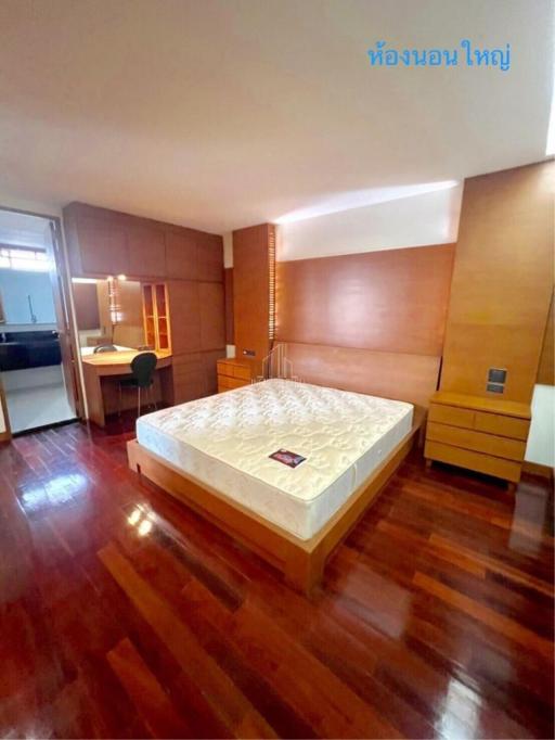 For Rent 4 Bedrooms @Sukhumvit 16