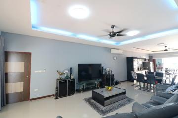 An Outstanding 4 BRM, 5 BTH Home For Sale With So Many Benefits In Ban Tat, Udon Thani, Thailand