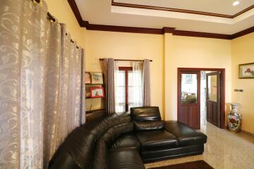 A Magnificent 4 BRM, 3 BTH Home For Sale Set on 1 Rai, 2 Ngan, 31.8 Talang Wah, Udon Thani, Thailand