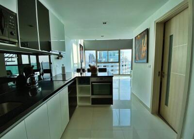 Duplex unit for Rent in Wongamat Tower