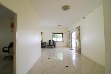 A 3 BRM, 2 BTH Home Is For Sale On A Coveted 150 Talang Wah Block in Baan San Sa Ran, Udon Thani, Thailand