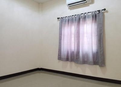 Single House for Rent in Bangsaray