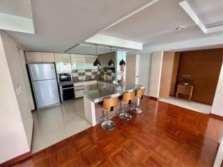 For Rent 4 Bedrooms Sukhumvit 8