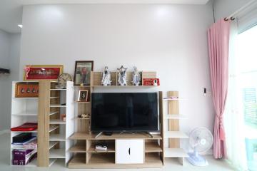 A Near New 3 BRM, 2 BTH, Extra Toilet, Single Level Home For Sale In Udon Thani, Thailand