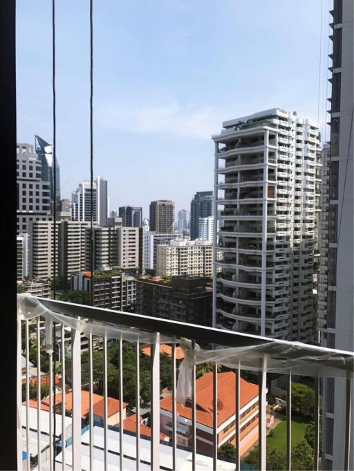 Park Origin Phrom Phong 1BR For Rent