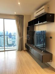 For Rent 3 bedroom 2 bathroom @ Sky Walk Residences