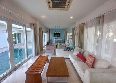 3 Bedrooms House in Sea Breeze Bang Lamung H010803