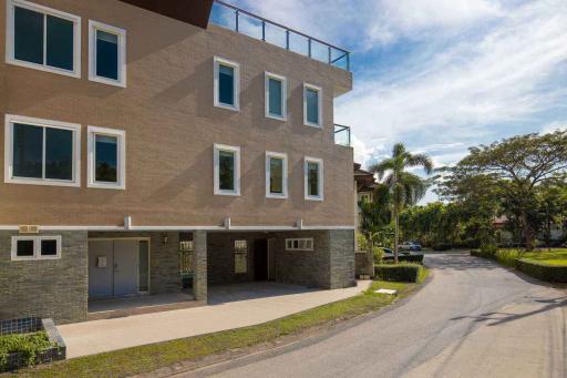 Waterside Townhome for Sale in Boat Lagoon, Phuket