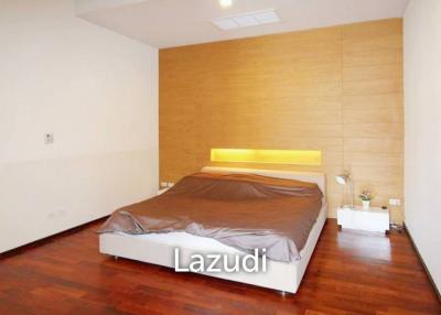 1 Bed 1 Bath 91 SQ.M Noble Ora Thonglor