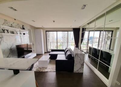 For SALE : The Lofts Ekkamai / 2 Bedroom / 2 Bathrooms / 76 sqm / 17000000 THB [S11707]