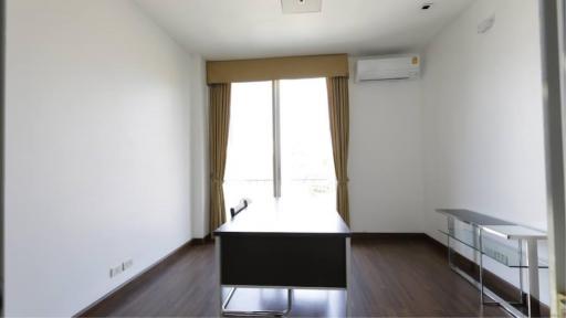 Baan Rom Yen - 210sqm - 3 bedrooms + 1 maid 96500THB -