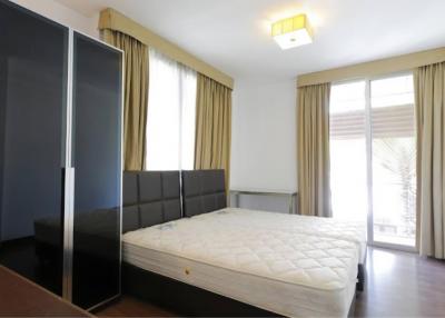 Baan Rom Yen - 210sqm - 3 bedrooms + 1 maid 96500THB -