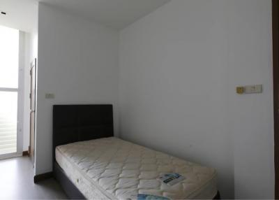 Baan Rom Yen - 210sqm - 3 bedrooms + 1 maid 96500THB -