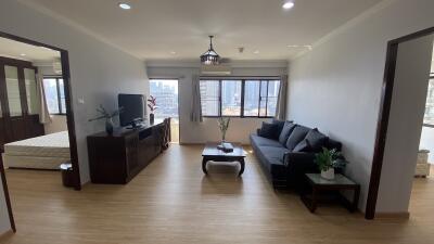 Affordable Condo Sukhumvit 6 Nana Renovated