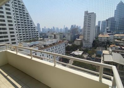 Affordable Condo Sukhumvit 6 Nana Renovated