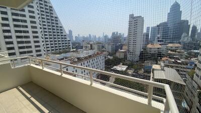 Affordable Condo Sukhumvit 6 Nana Renovated