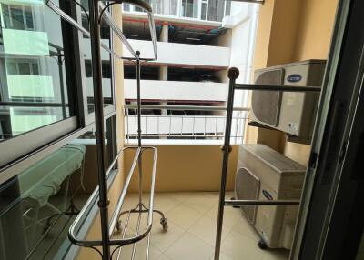 Well-Maintained Condo BTS Ekamai Sale