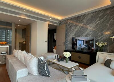 Super-Luxury New Condo 2 Bedrooms