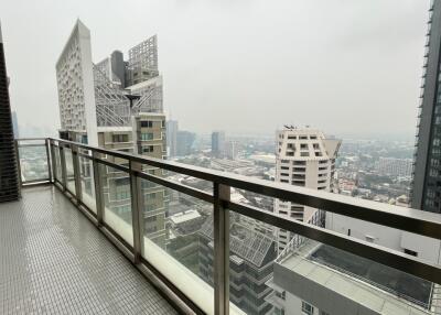 Luxury Duplex Phrom Phong