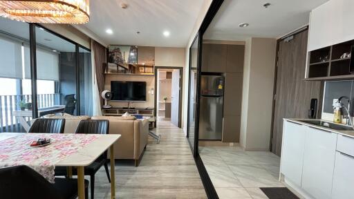 Modern Condo Asoke Phetchaburi