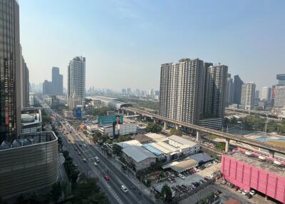 Modern Condo Asoke Sale Phetchaburi