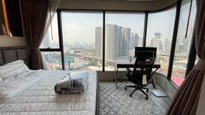 Modern Condo Asoke Phetchaburi