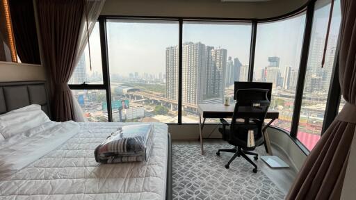 Modern Condo Asoke Phetchaburi