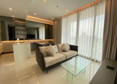 Luxury 2-Bedroom Sukhumvit Condo