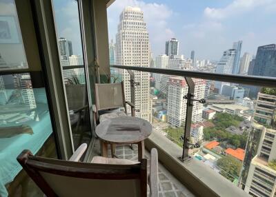 Luxury 1-Bedroom Condo Near Park