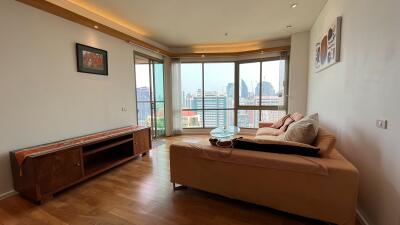 Luxury 1-Bedroom Condo Near Park