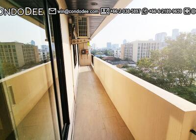 Spacious Condo Ekkamai 12