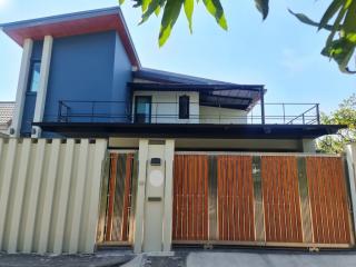 2 stories house 3 bedrooms for sale on Ladprao to Huai Khwang