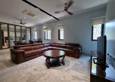 2 stories house 3 bedrooms for sale on Ladprao to Huai Khwang