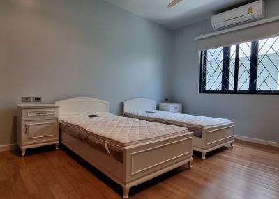2 stories house 3 bedrooms for sale on Ladprao to Huai Khwang