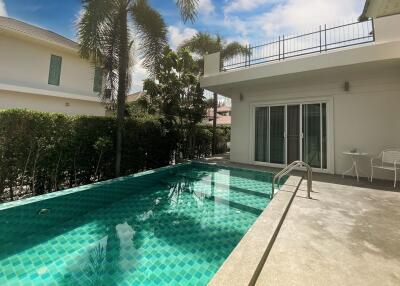 La Sierra : 2 Bedroom Pool Villa On Soi 102