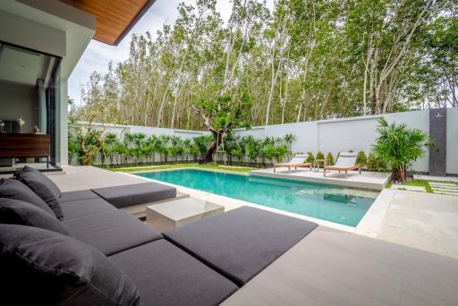 Modern 3 bedrooms pool villa for sale in Phuket