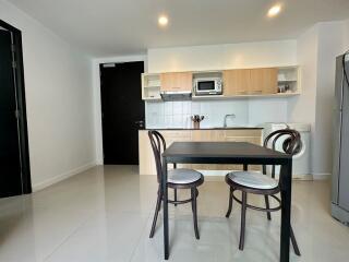 1-bedroom modern condo for sale in Ekamai area