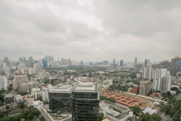 2-bedroom condo for sale close to Phloen Chit BTS station