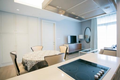 2-bedroom condo for sale close to Phloen Chit BTS station