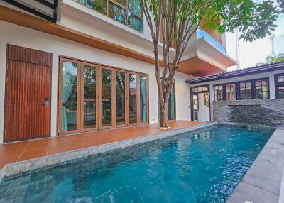 Itz Time Pool Villa: 2 Storey, 3 Bedroom Pool Villa