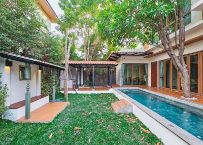 Itz Time Pool Villa: 2 Storey, 3 Bedroom Pool Villa