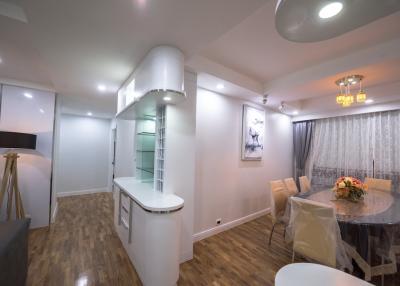 3-bedroom pet friendly condo for sale on Phrom Phong