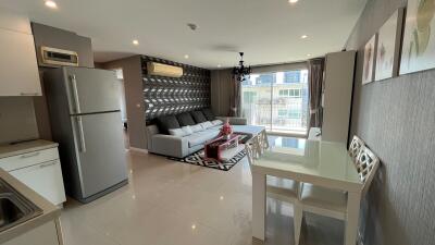 Beautiful 2-Bedroom Condo Thonglor